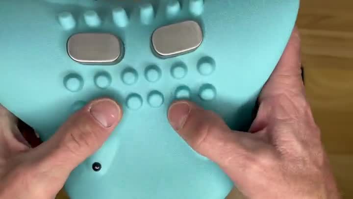 Customer using the Cervya neck massager